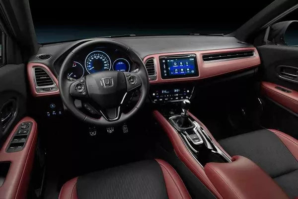 The Interior is designed with two-toned leather seats as well as the dashboard trim Honda HR-V Sport 2019 Interior