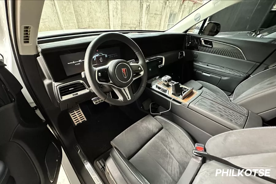 A peek inside the E-HS9