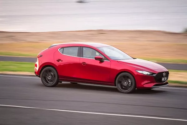 hyper hatch Mazda 3