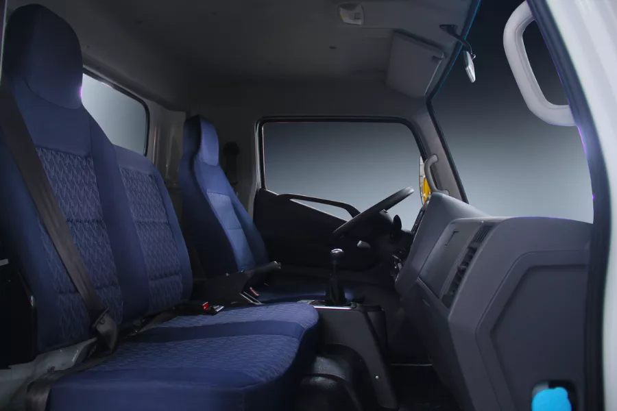Hyundai HD45 GT interior view