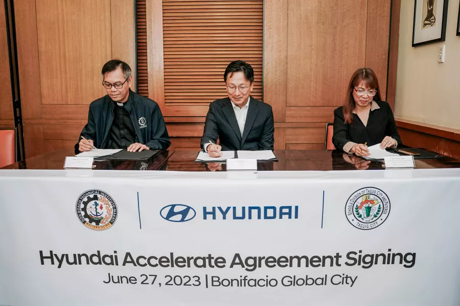 Hyundai Accelerate ceremonial signing