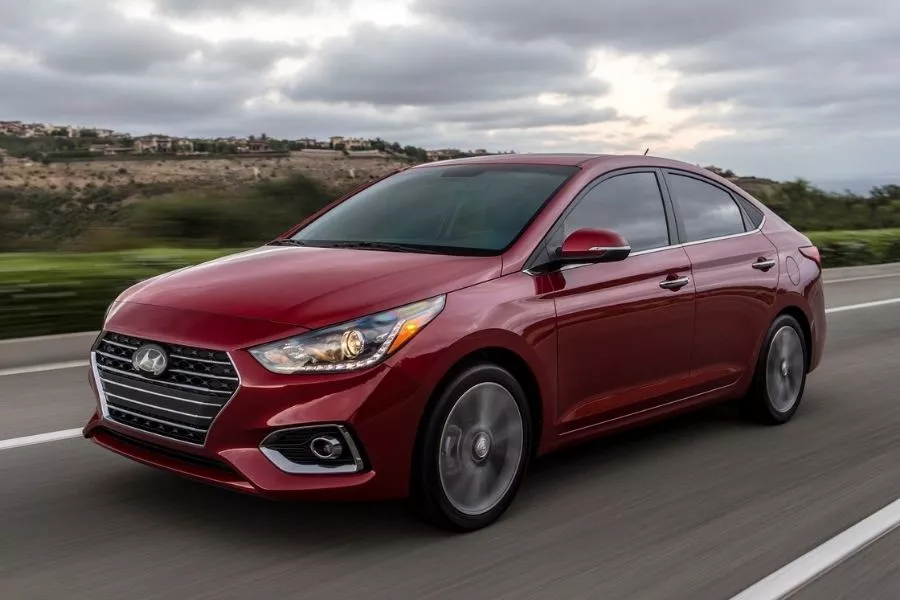 Hyundai Accent front view