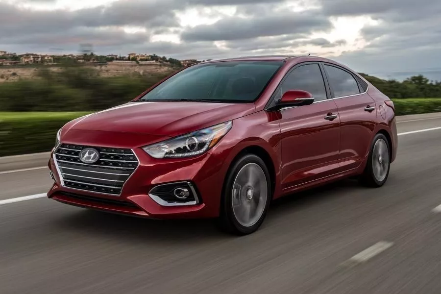 Hyundai Accent front view