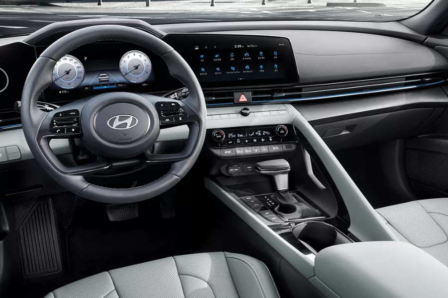 Hyundai Elantra interior view