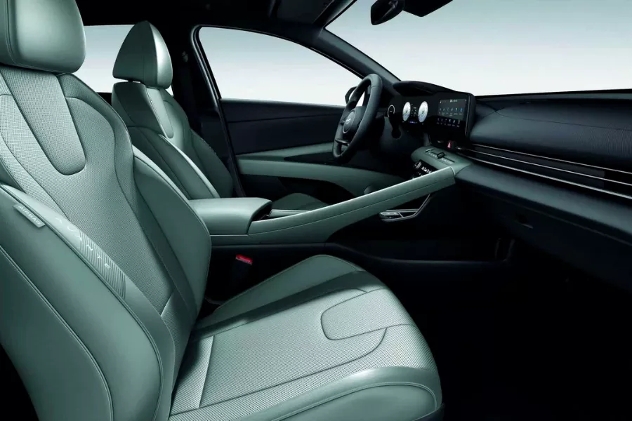 Hyundai Elantra interior view