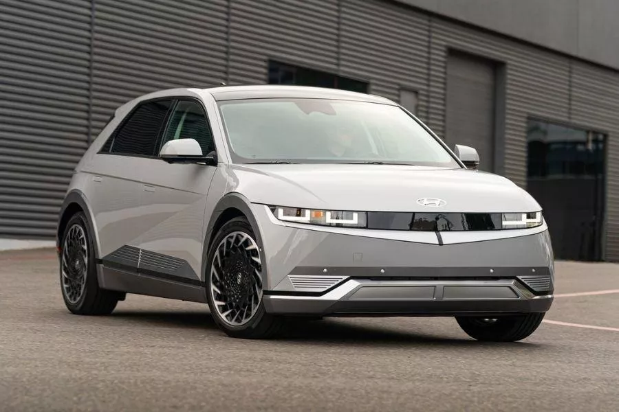 Hyundai Ioniq 5 front view