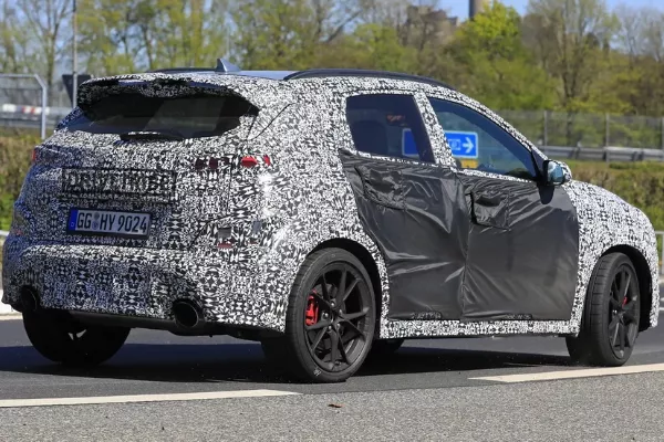 Rear view of the spy photo of Kona N