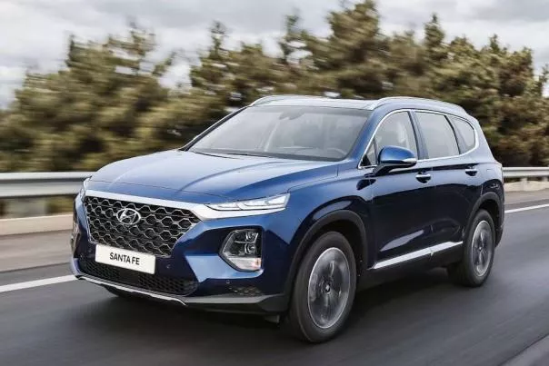 Hyundai Santa Fe 2019 on the road