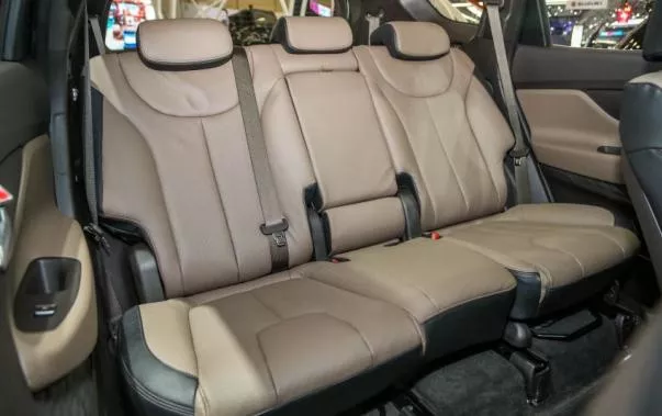 The car offers a more generous space for the 3rd and 2nd seating rows Hyundai Santa Fe 2019 seats