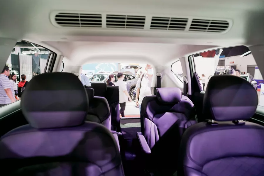 Hyundai Stargazer interior view