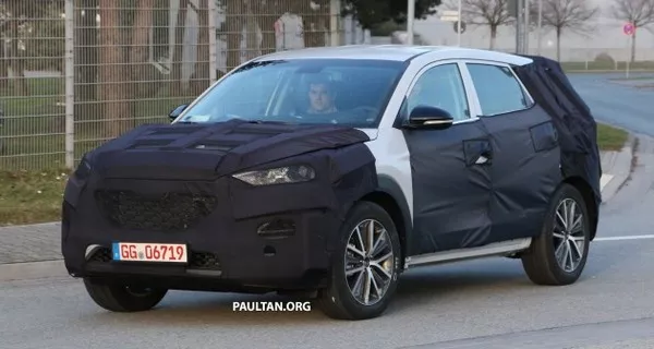 Hyundai Tucson 2019 facelift spy shot angular front