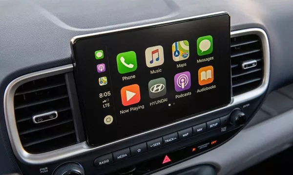 8-inch touchscreen infotainment with Apple CarPlay and Android Auto Hyundai Venue 2019 infotainment