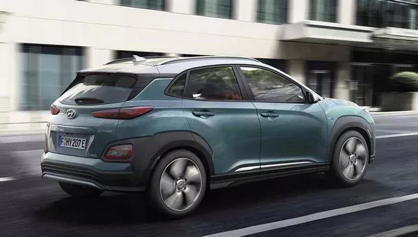 Hyundai Kona Electric 2018 on the road