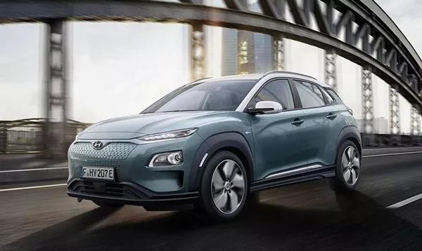 Hyundai Kona Electric 2018 on the road