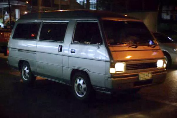 A picture of the L300 in Kinatay (2009)