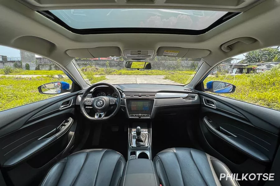 The MG 5 Alpha CVT's cockpit A picture of the interior of the MG 5