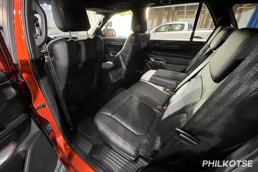 2023 Ford Everest second row 2023 Ford Everest second row