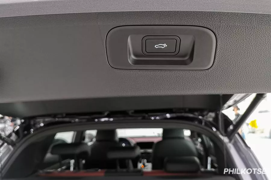 Geely Coolray Sport Limited power tailgate