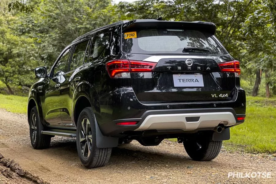 2022 Nissan Terra rear