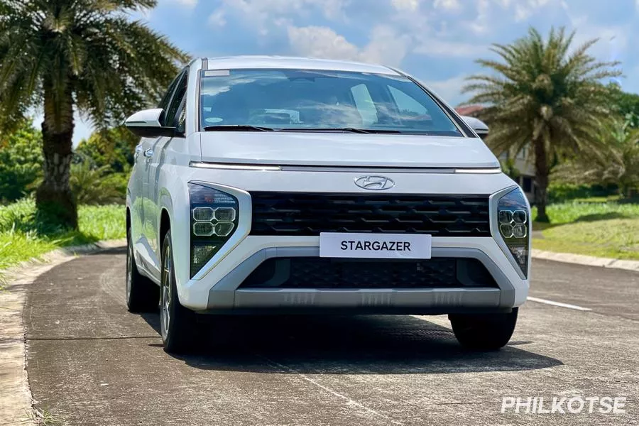 2023 Hyundai Stargazer front profile shot