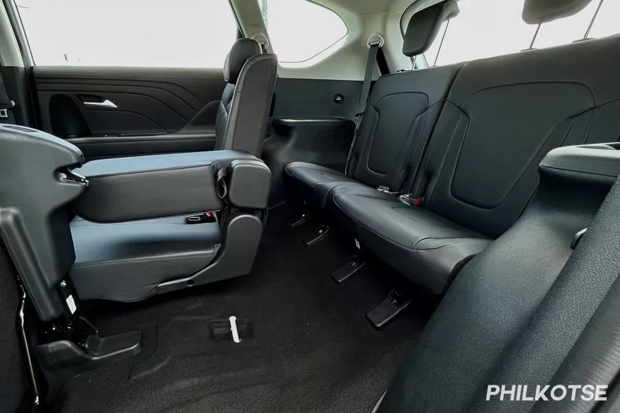 Hyundai Stargazer third-row seats