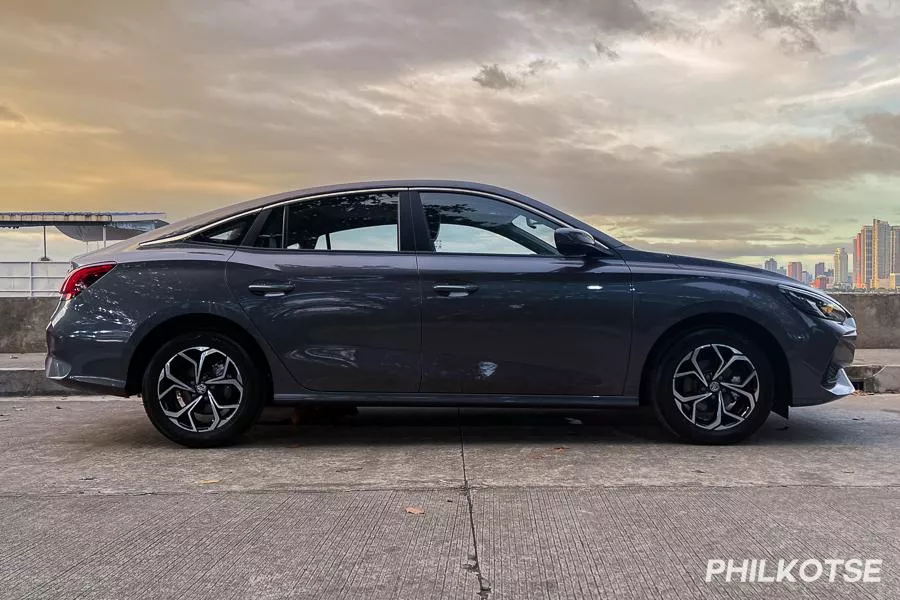 MG GT side profile