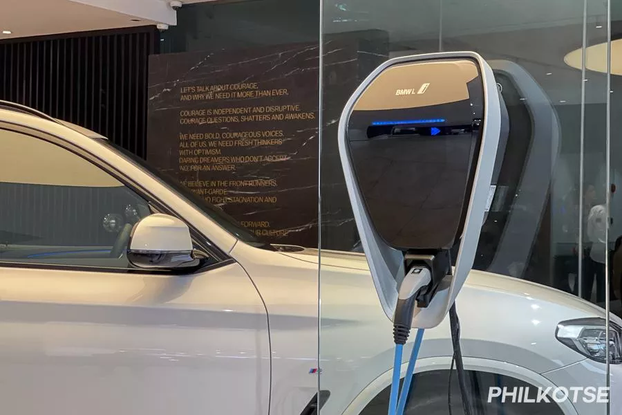 2023 BMW iX3 charging station