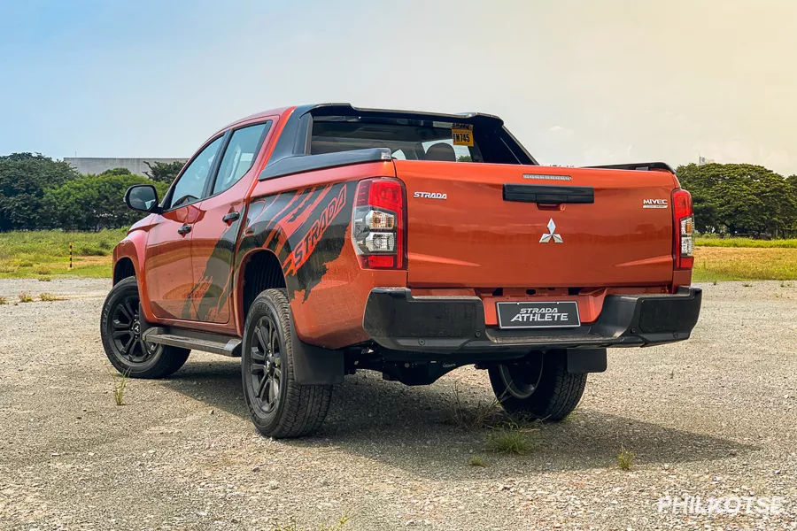 Mitsubishi Strada Athlete rear shot