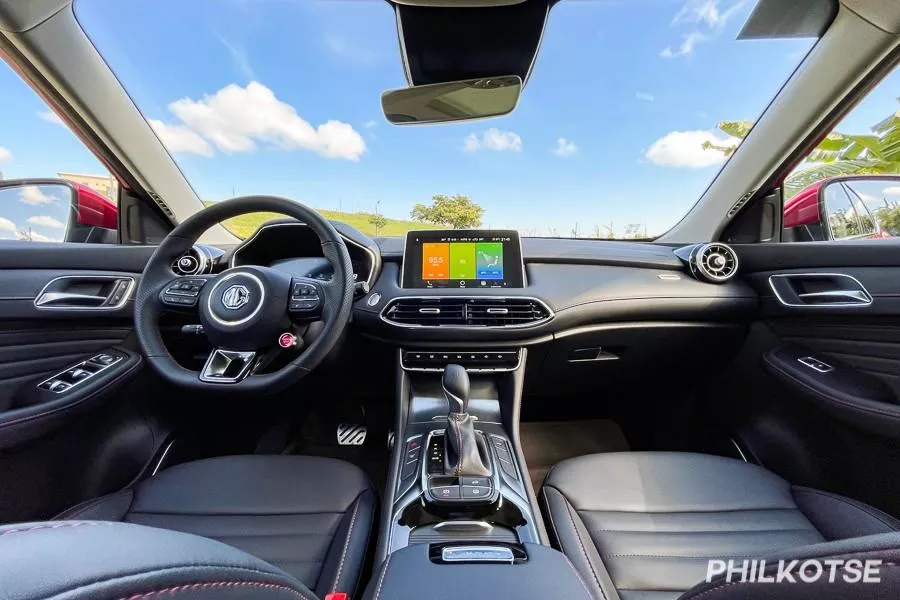 A picture of the interior of the MG HS