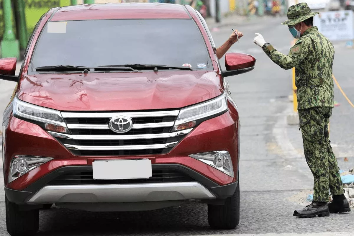 Mandatory wearing of face masks inside cars