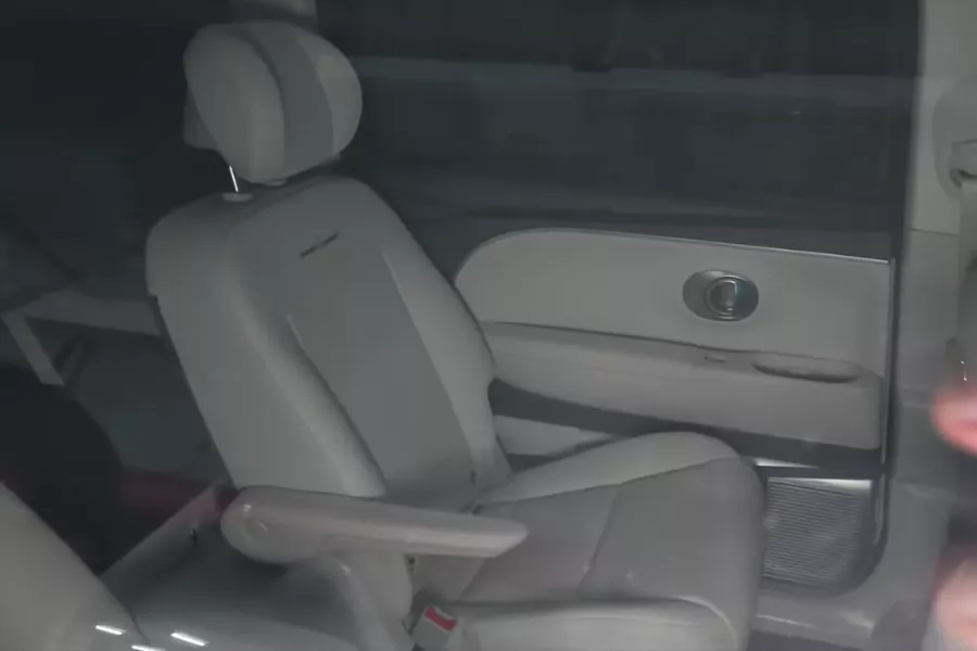 A peek inside the Ioniq 7 spy shots
