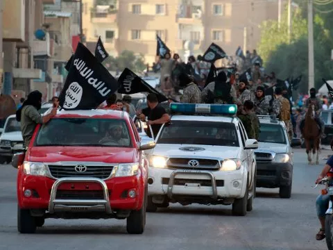 IS fighters carried on Toyota pickup trucks