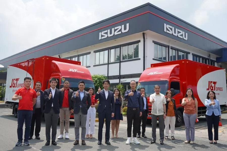 Isuzu Philippines renews partnership with J&T Express