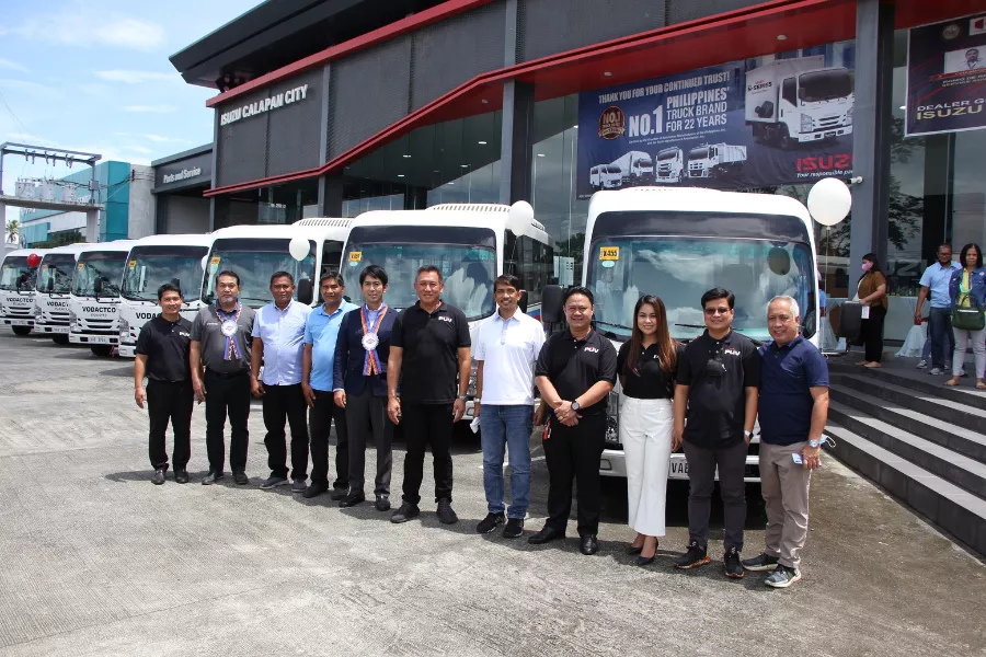 Isuzu NLR PUVs Oriental Mindoro