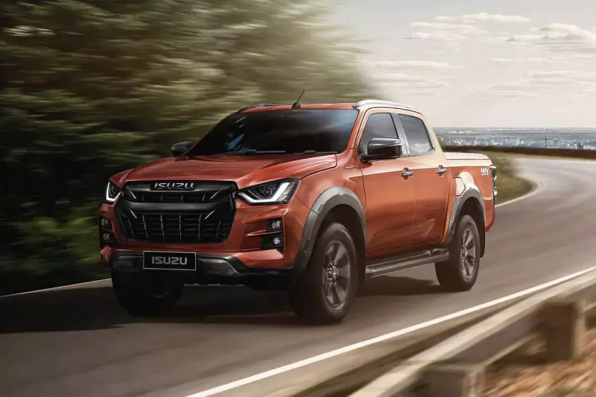 Does this make you even more excited for the 2021 Isuzu D-Max? A picture of the Isuzu D-max on a mountain road.