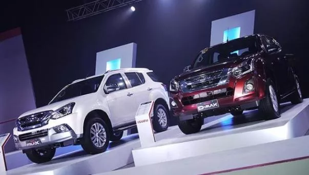 Angular front of the upgraded Isuzu MU-X 2018