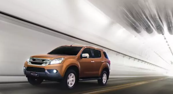 The Isuzu Mu-X LS-A on the road