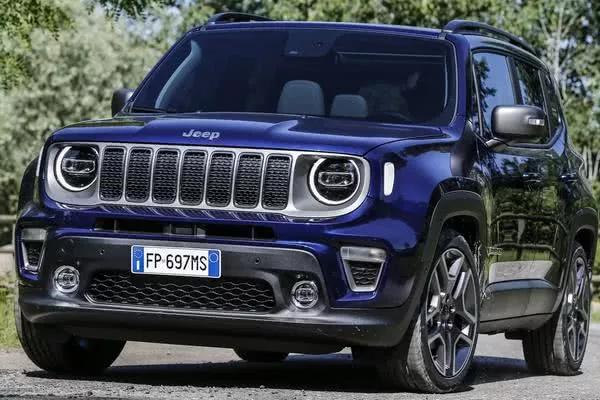 Angular front of the Jeep Renegade 2019