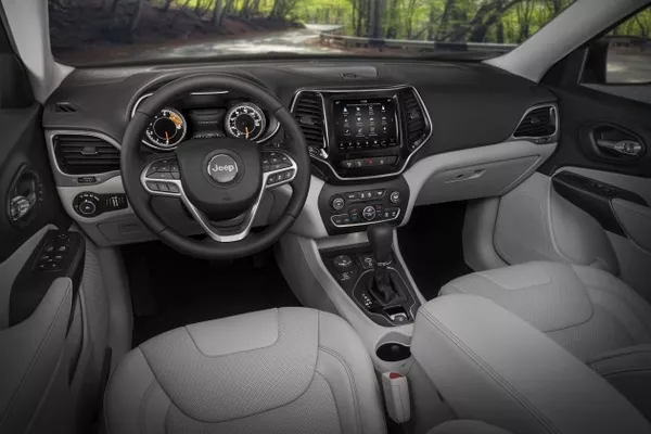 Jeep Cherokee 2019 interior