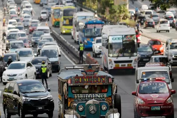 Because of the simplicity of the process the streets become and more crowded with jeepneys. Cars on the road