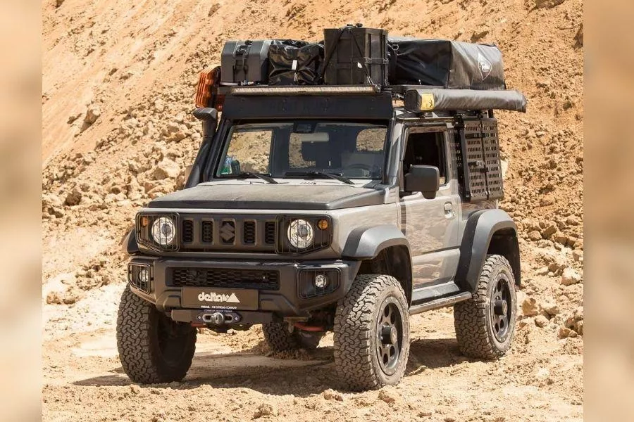 A picture of the Jimny Portal in the desert