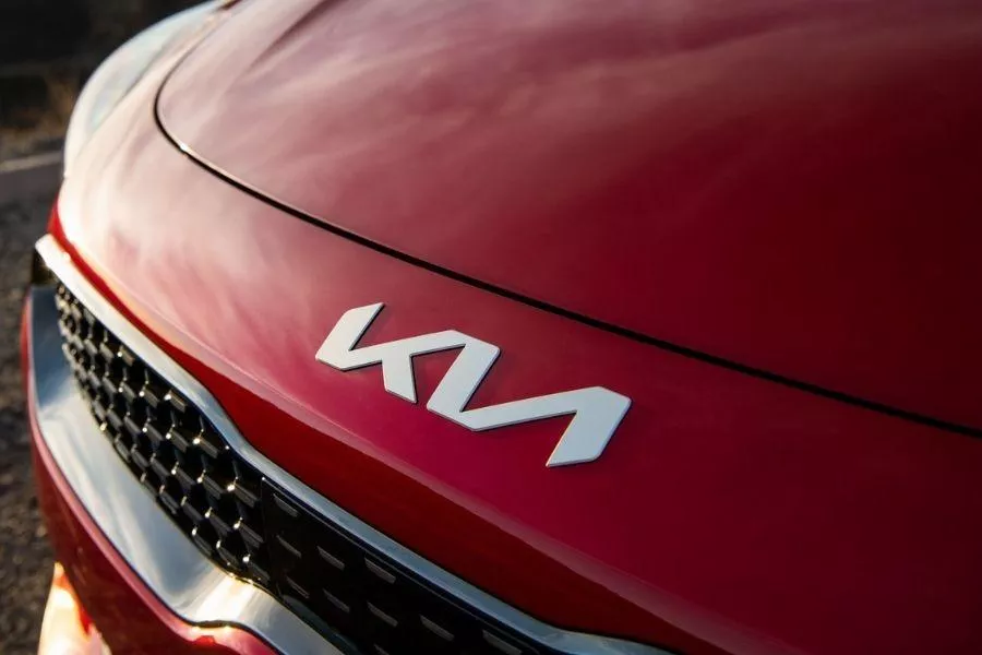 Kia Stinger new logo