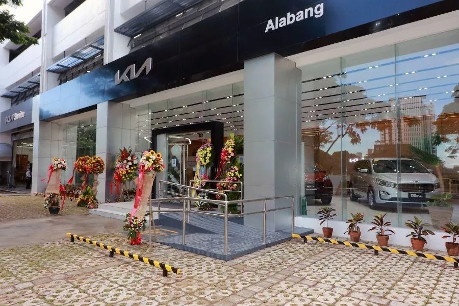 New Kia Alabang dealership