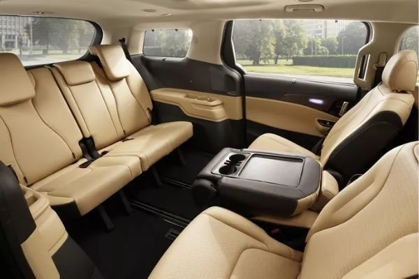 A picture of the interior of the 2021 Kia Carnival.