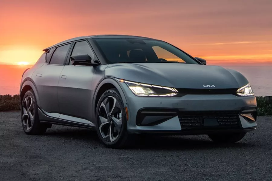 A picture of the 2023 Kia EV6 for the US market