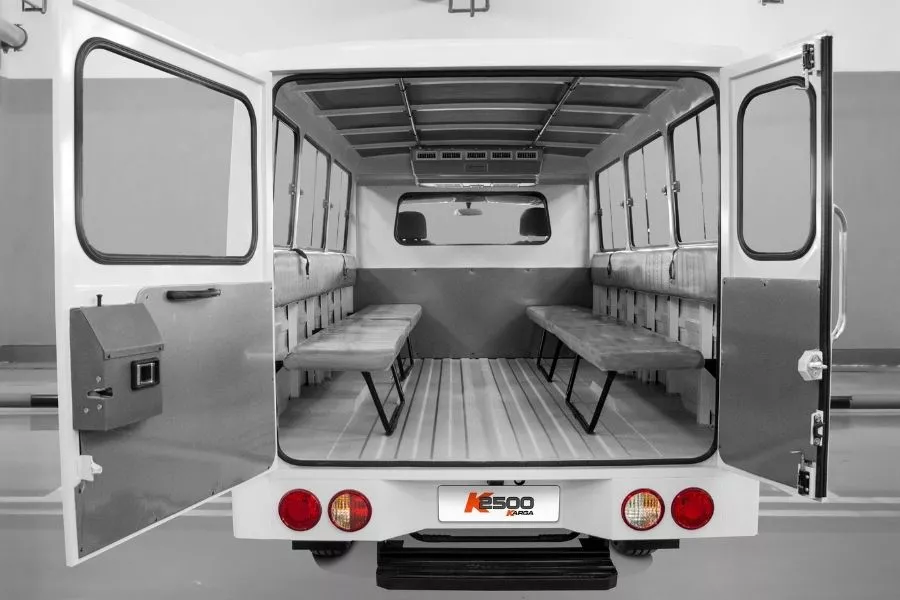 Kia K2500 cabin view