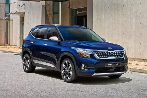 2020 Kia Seltos front view