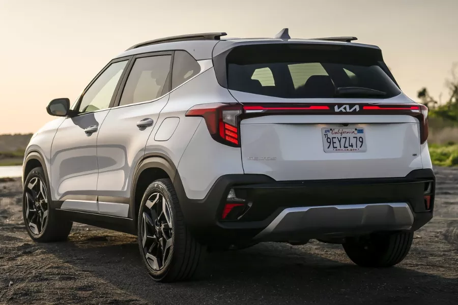 Kia Seltos rear view