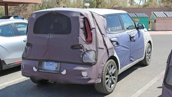 Spied Kia Soul 2020 angular rear