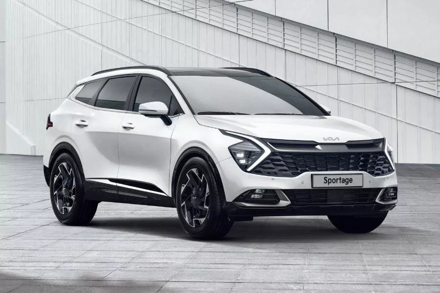Truly a next-gen look Kia Sportage front view